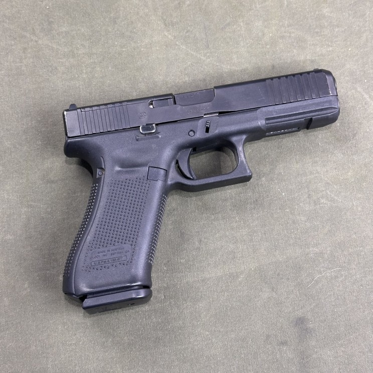 Glock 17 Gen 5 9mm - USED Glock 17 Gen 5 9mm - USED